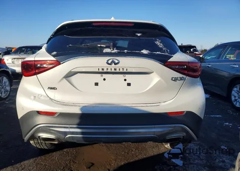 2017 Infiniti Qx30 Base z USA, uszkodzony, nr VIN SJKCH5CR4HA027055